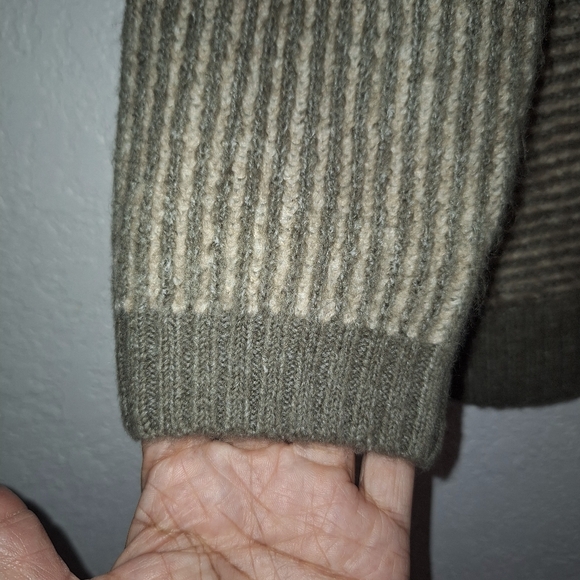 Grade And Gather Stripe Soft Knit Pullover Sweater Size Small Gray - Picture 4 of 9